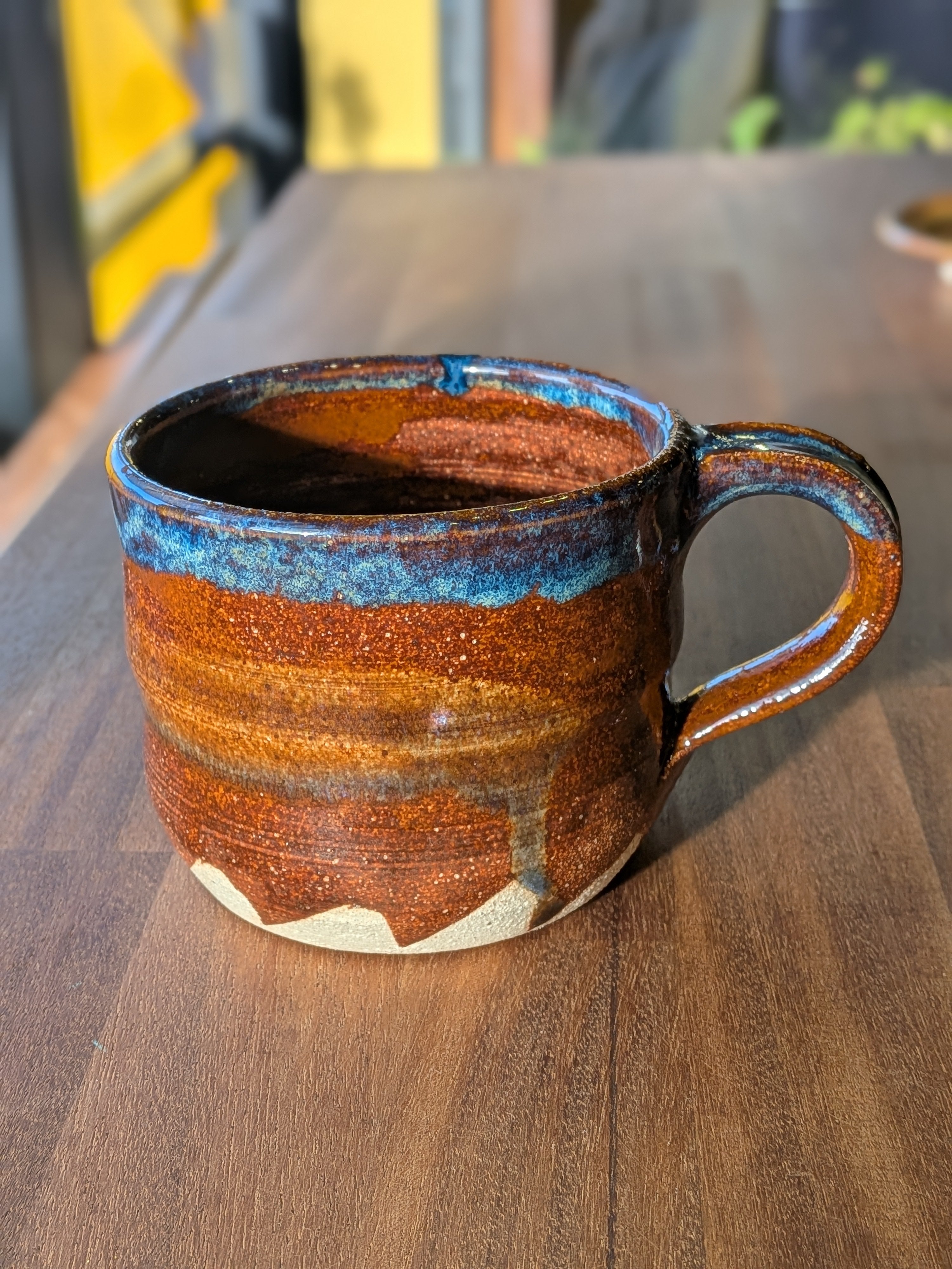 Large Vessel w/ Handle