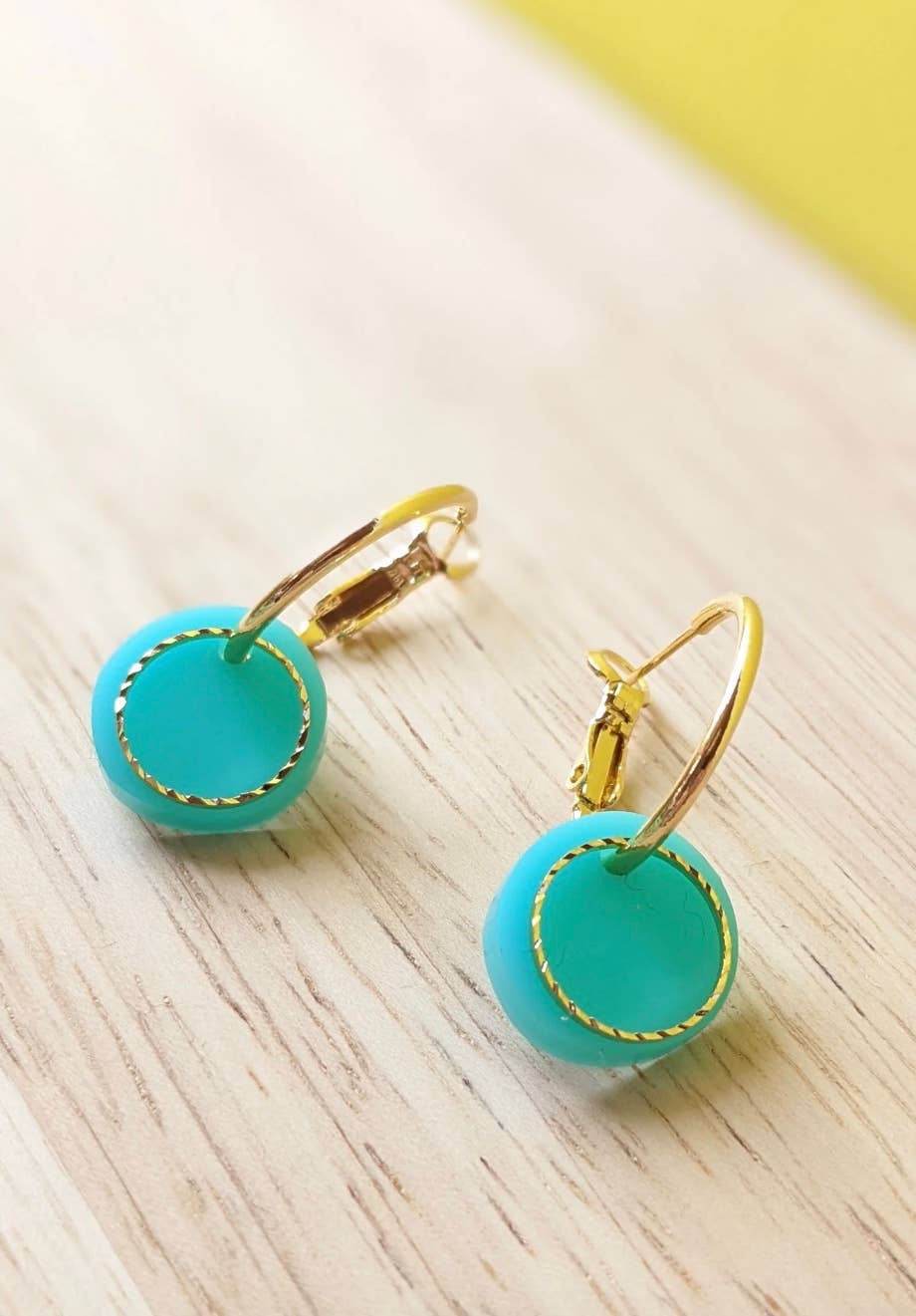 Sienna Miller earrings | A Little Idea